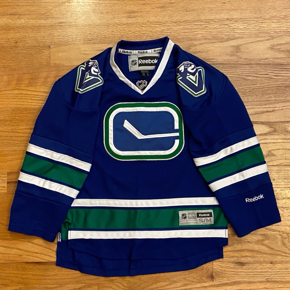 YOUTH Vancouver Canucks Hockey Jersey